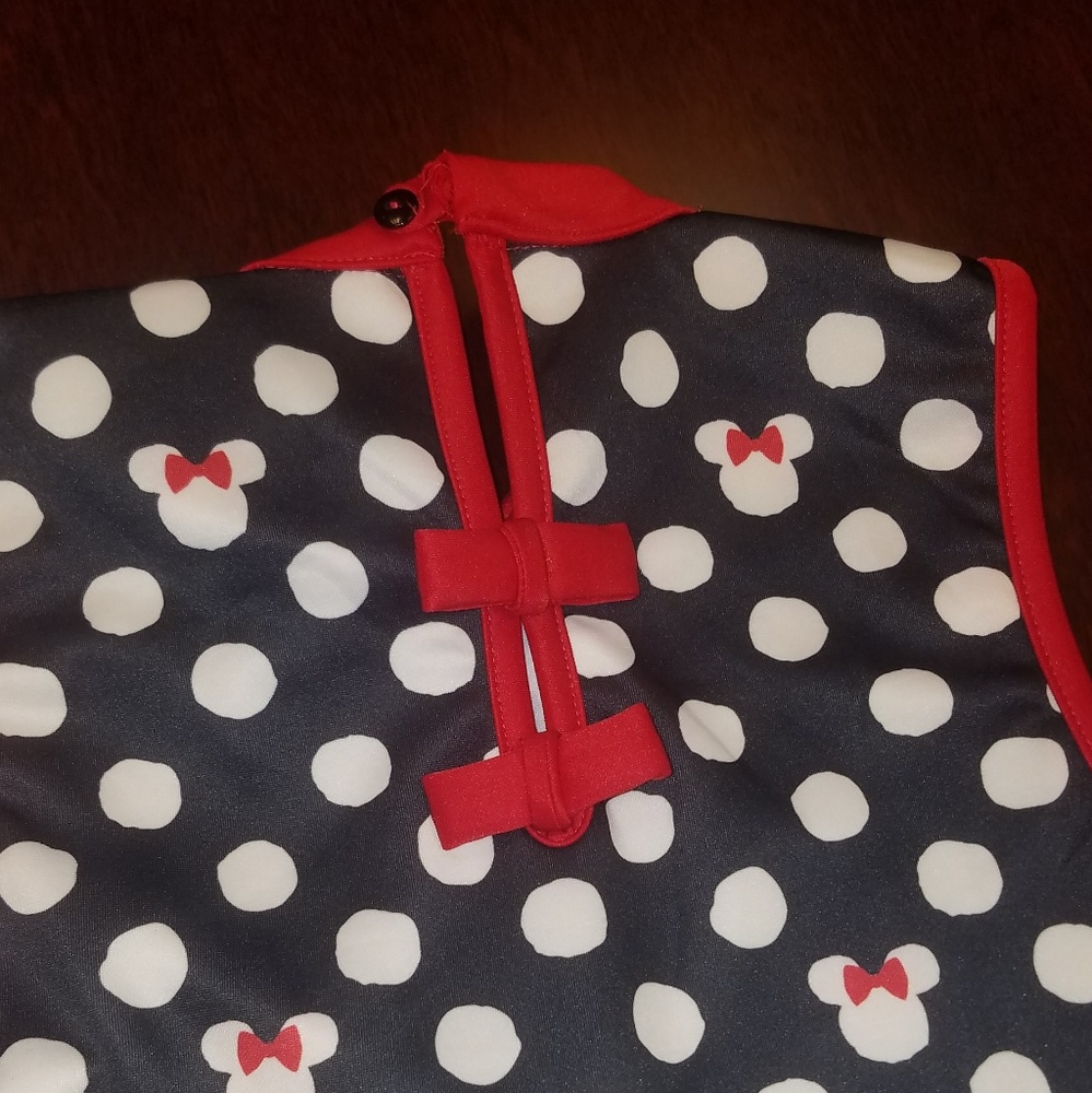 Minnie Mouse Her Universe Dress - Picture 6 of 7